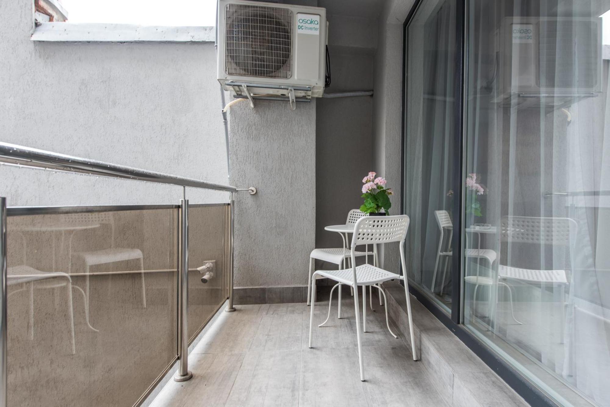 Bucharest Central Apartments - Shabbat Friendly Exterior photo